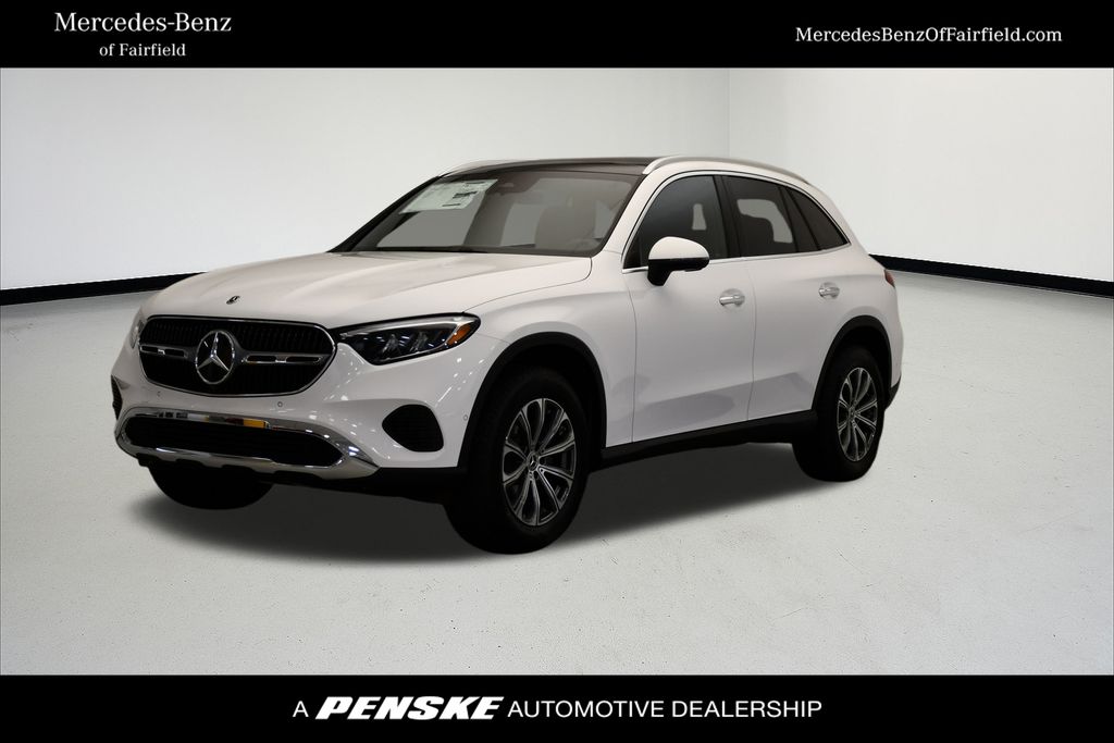 2026 Mercedes-Benz GLC Base's photo