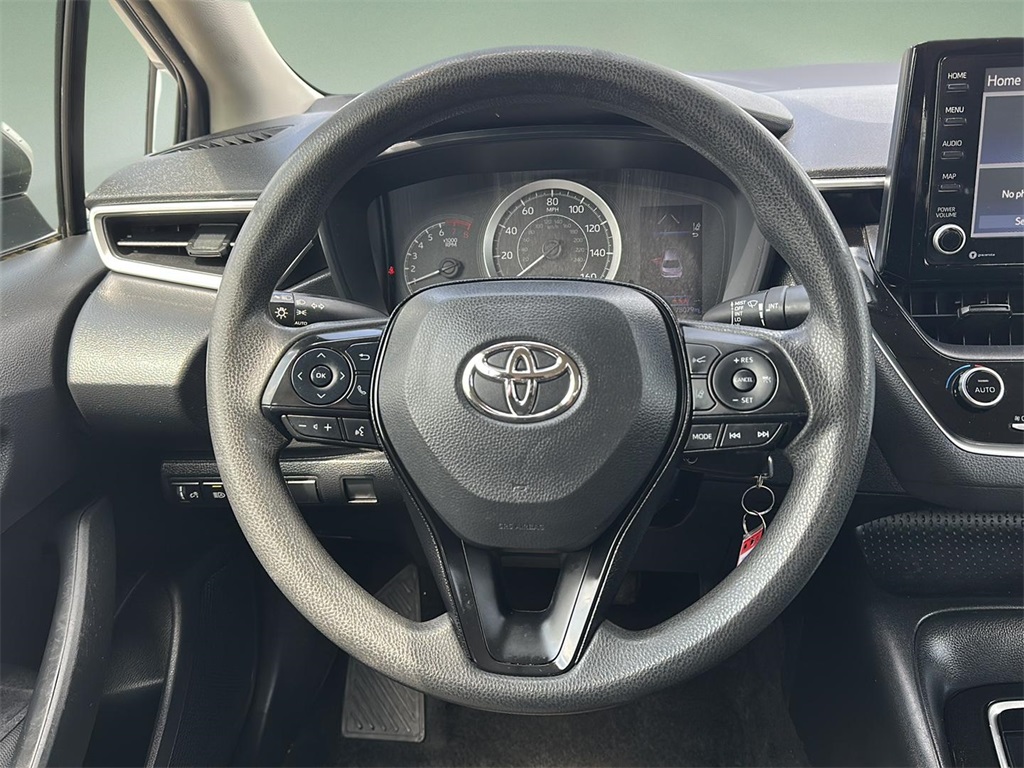 2022 Toyota Corolla LE photo 5