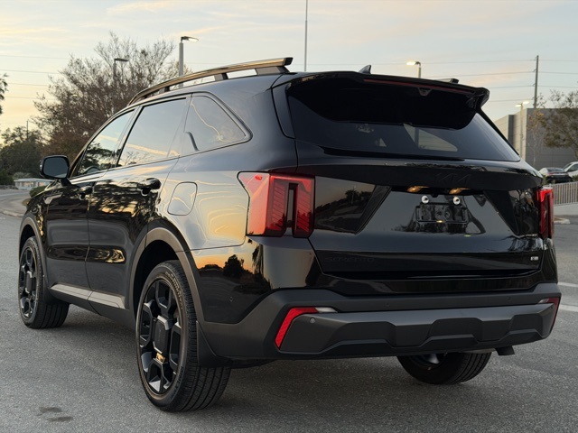 2025 Kia Sorento X-Line SX Prestige photo 4