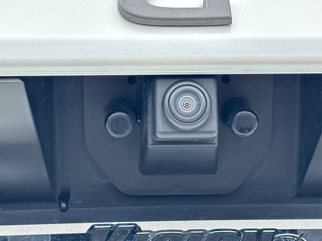 2025 Nissan Rogue SV photo 15