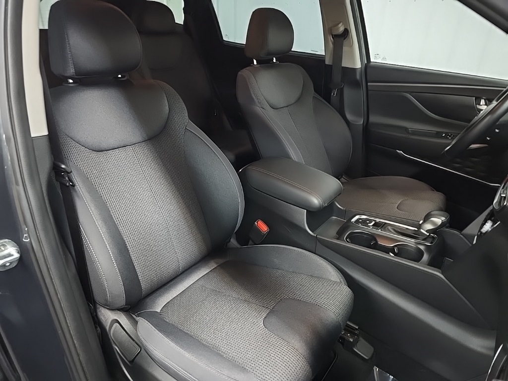 2020 Hyundai Santa Fe SEL photo 13
