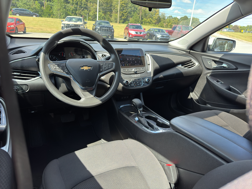 2023 Chevrolet Malibu 1LT photo 18