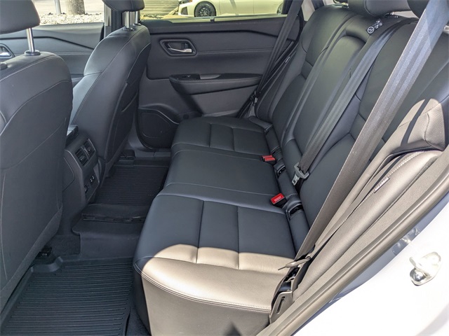 2024 Nissan Rogue SL photo 28
