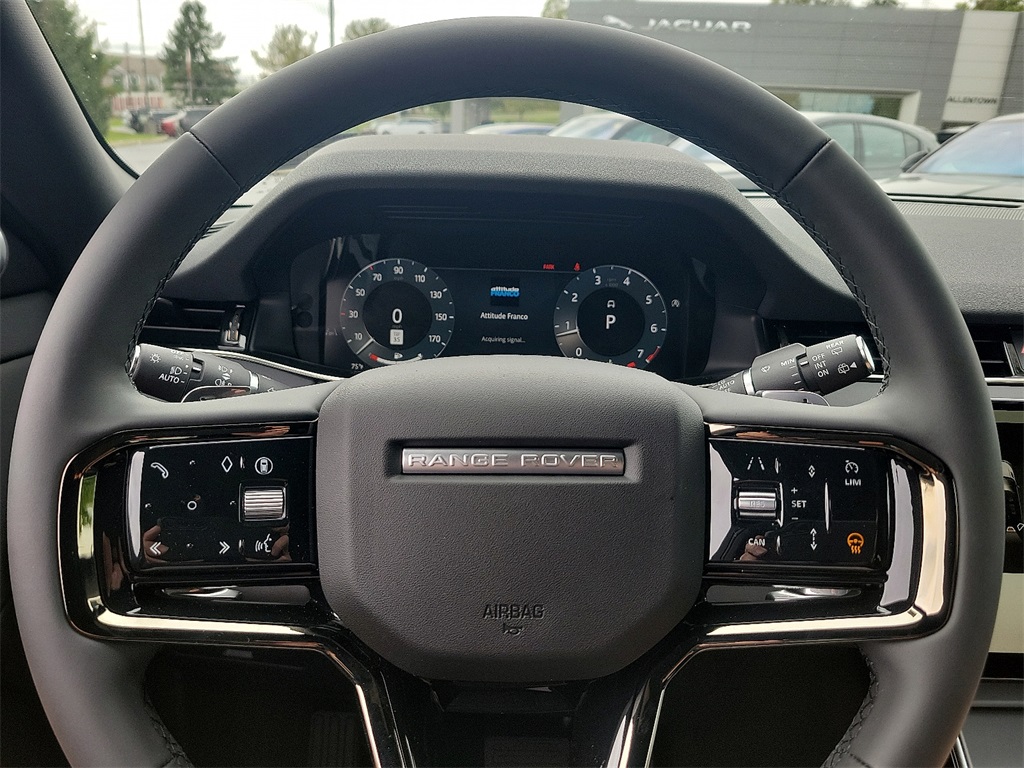 2025 Land Rover Range Rover Evoque S photo 12