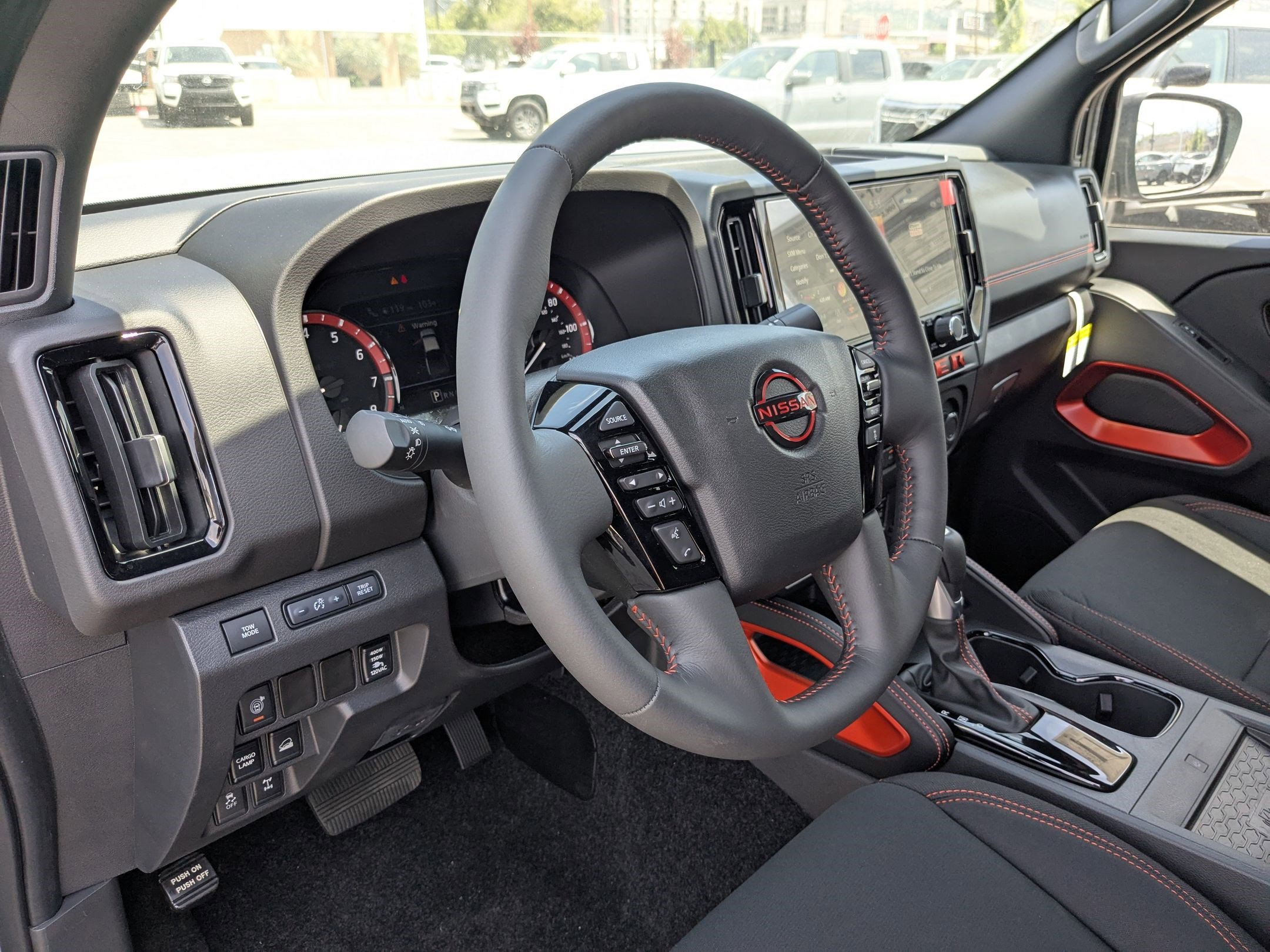 2025 Nissan Frontier Crew Cab PRO-4X photo 10