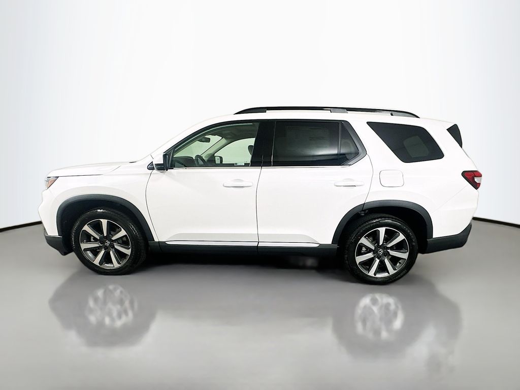 2025 Honda Pilot Touring photo 6