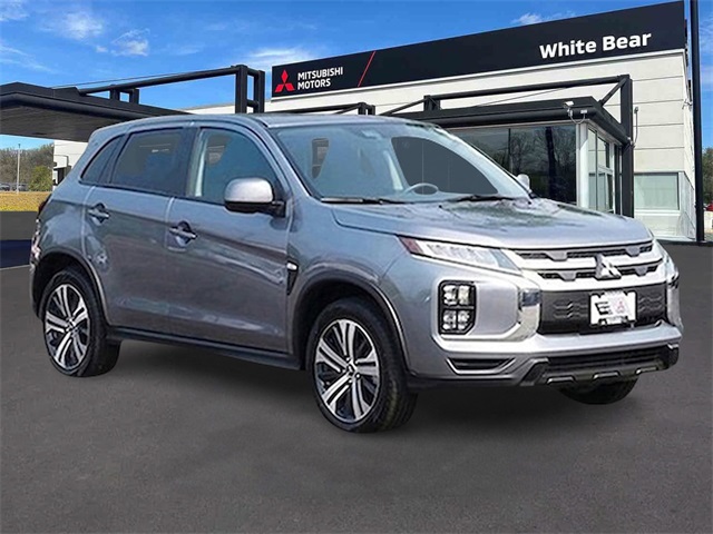 2024 Mitsubishi Outlander Sport ES's photo