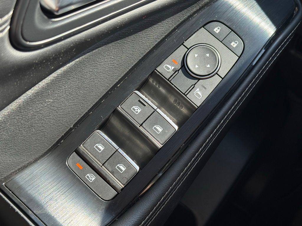 2023 Nissan Rogue SL photo 23