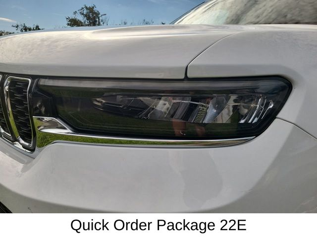 2022 Jeep Grand Cherokee Limited photo 3