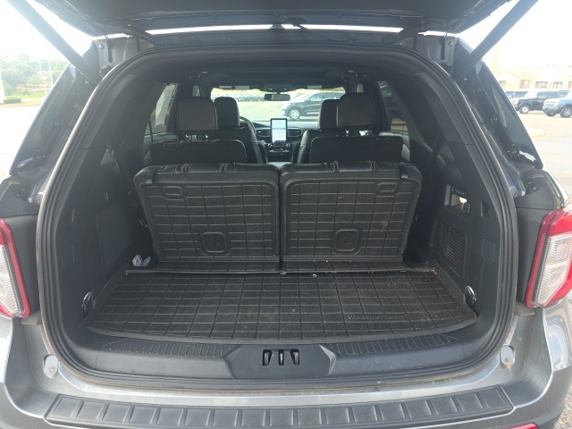2024 Ford Explorer ST photo 10
