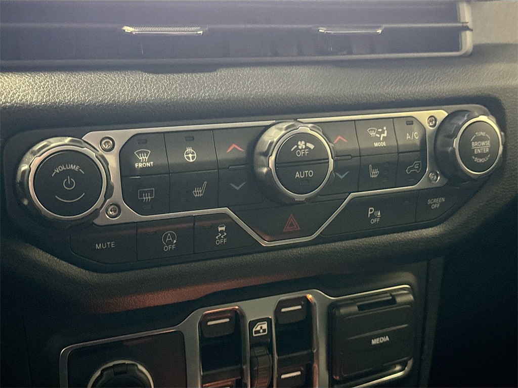 2025 Jeep Wrangler Sport S photo 27