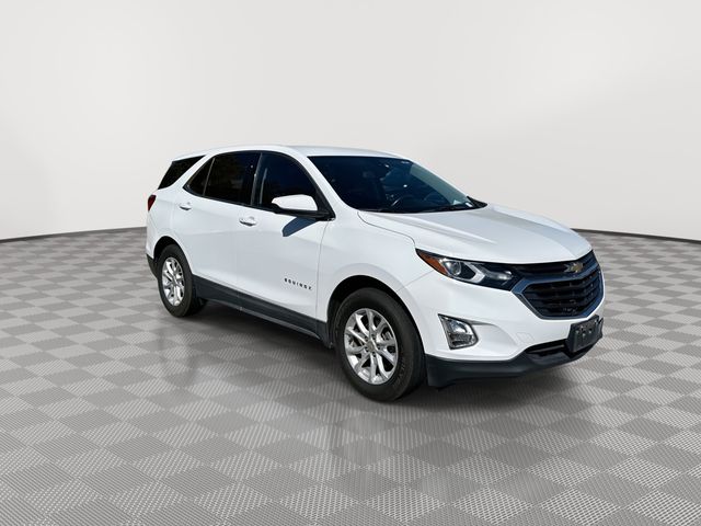 2020 Chevrolet Equinox LT photo 2