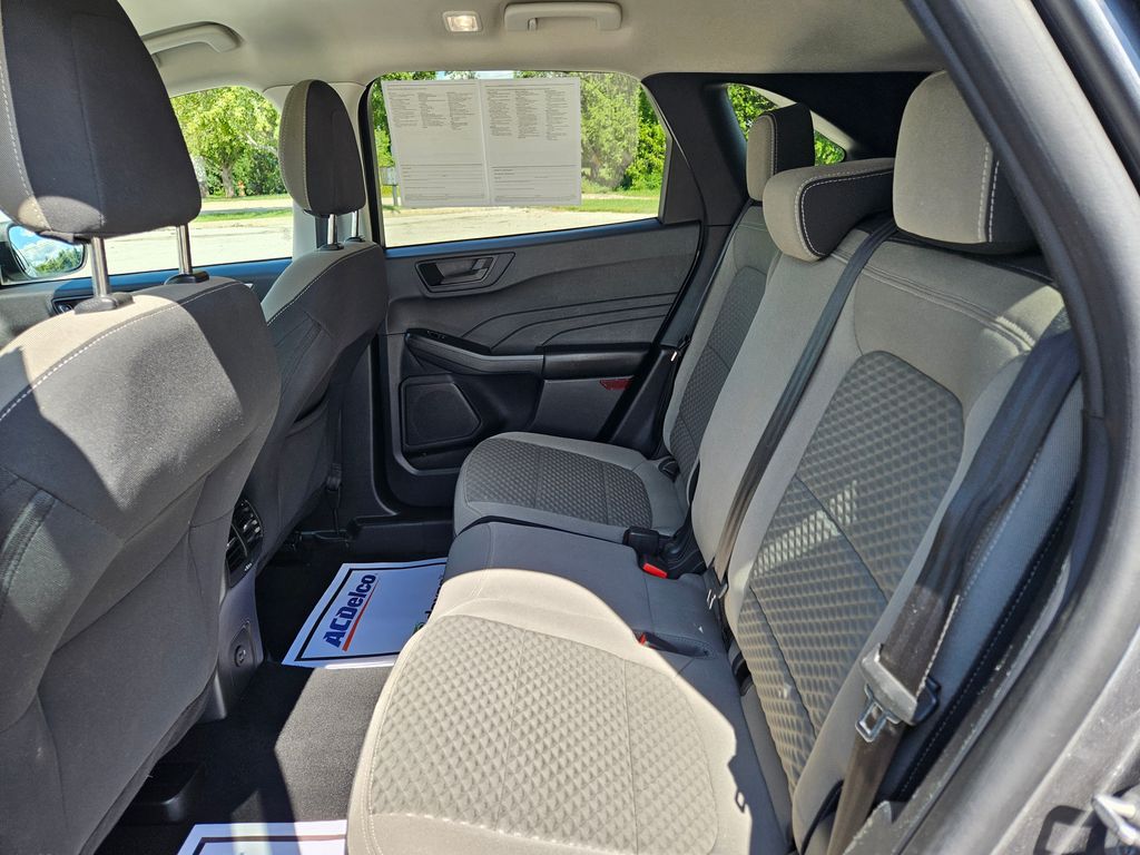 2022 Ford Escape Hybrid SE photo 25