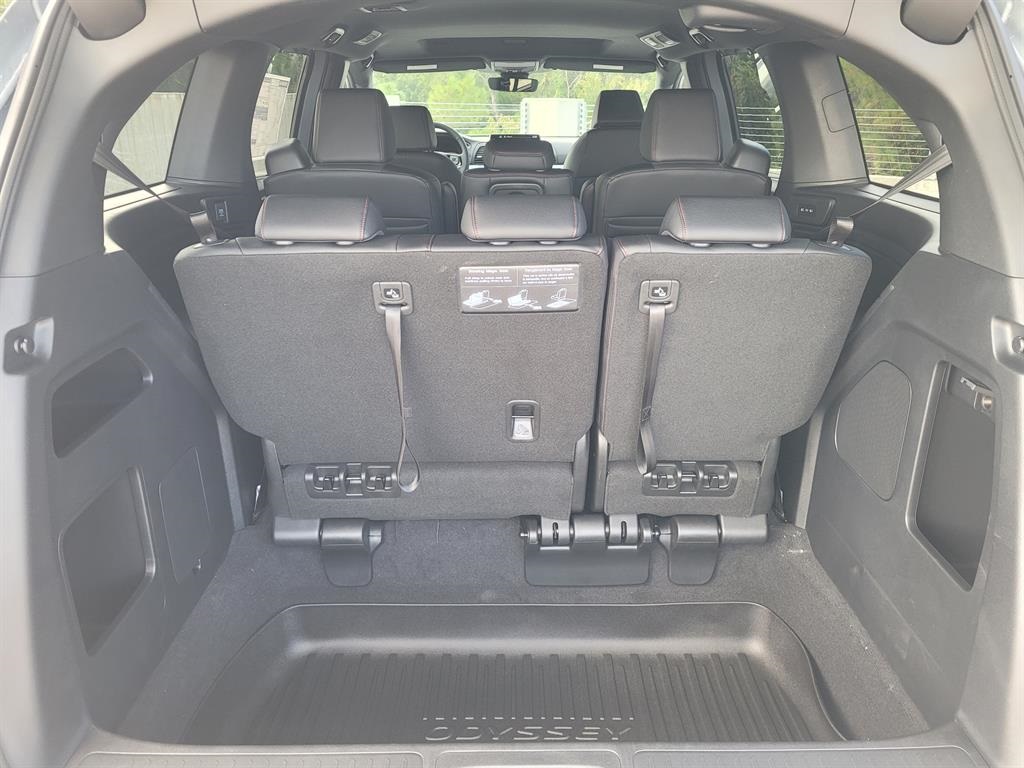 2026 Honda Odyssey photo 16