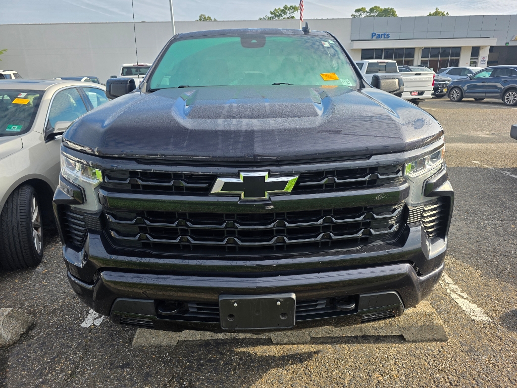2022 Chevrolet Silverado 1500 RST photo 2