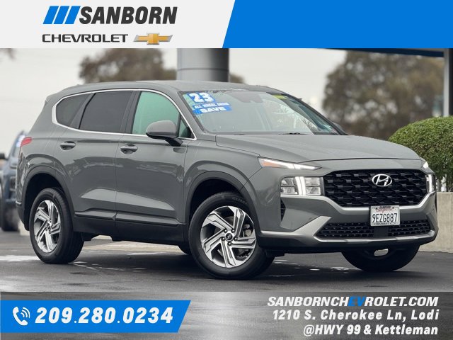 2023 Hyundai Santa Fe SE's photo