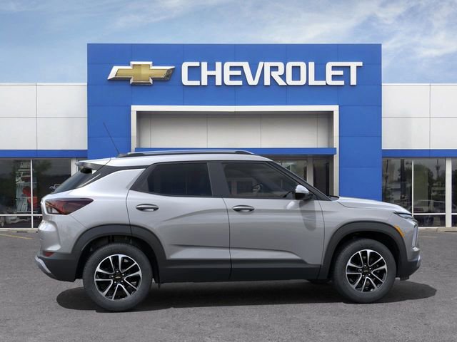 2025 Chevrolet Trailblazer LT photo 4