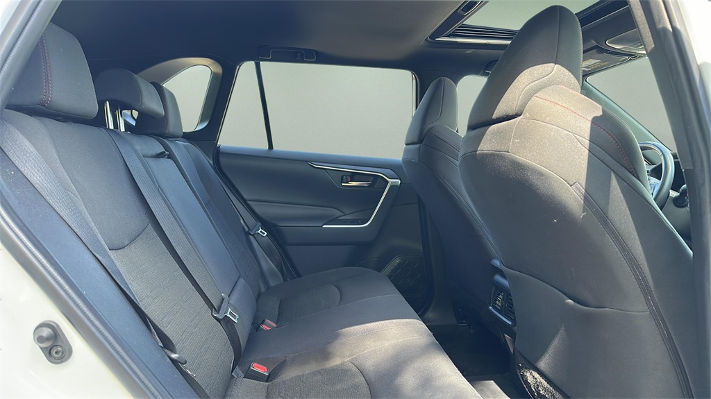 2022 Toyota RAV4 Prime SE photo 17