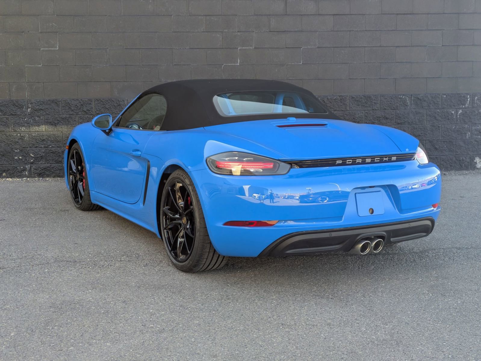 2025 Porsche Boxster S photo 3