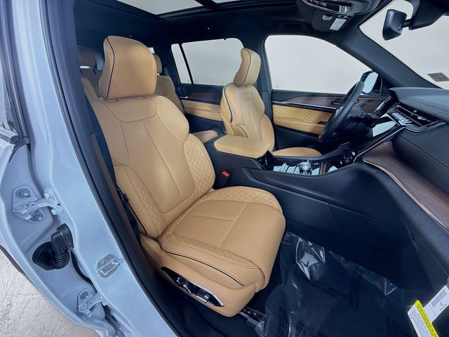 2025 Jeep Grand Cherokee L Summit photo 28