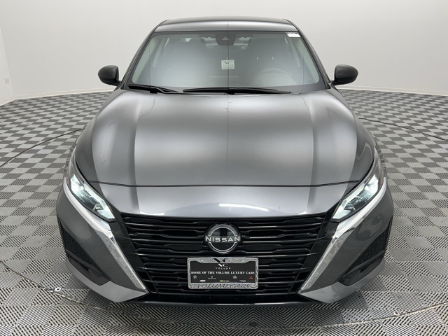 2024 Nissan Altima 2.5 SV photo 2