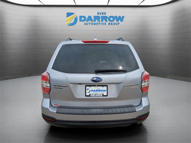 2016 Subaru Forester 2.5i Premium photo 4