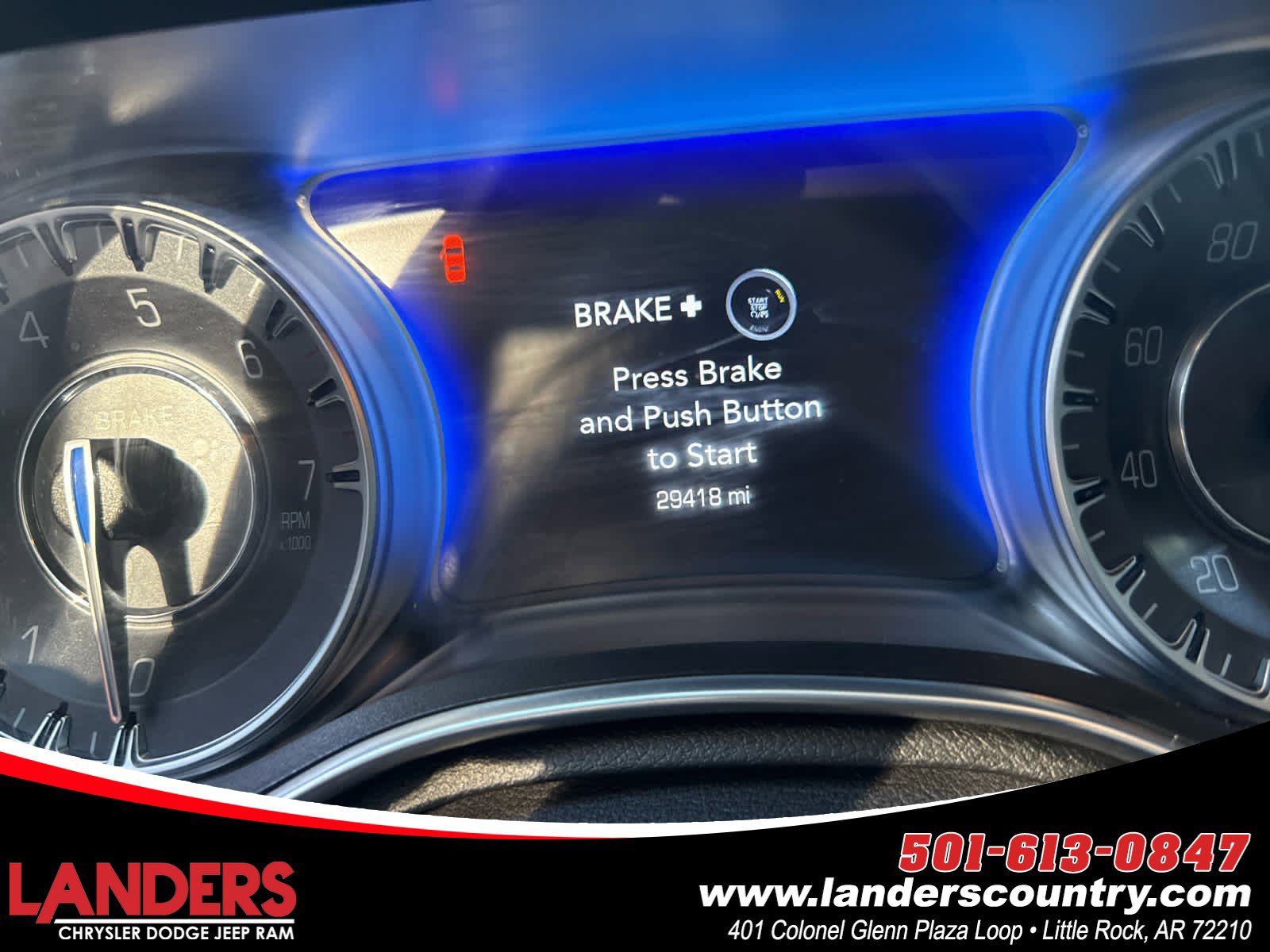 2023 Chrysler 300 Touring L's photo