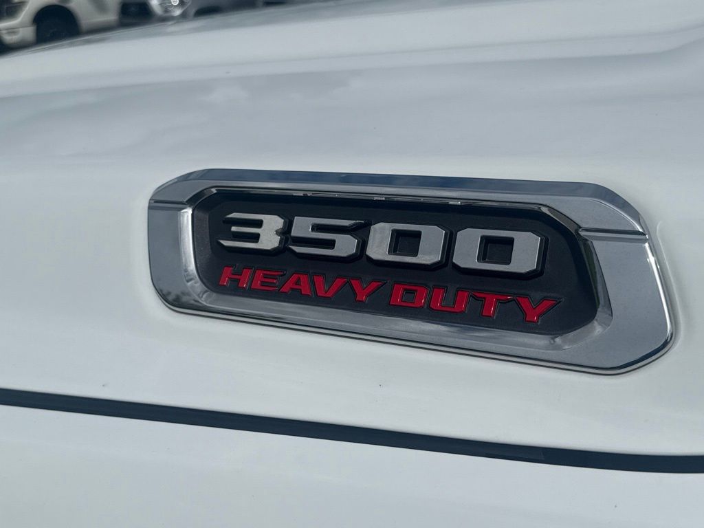 2020 Ram 3500 Laramie photo 28