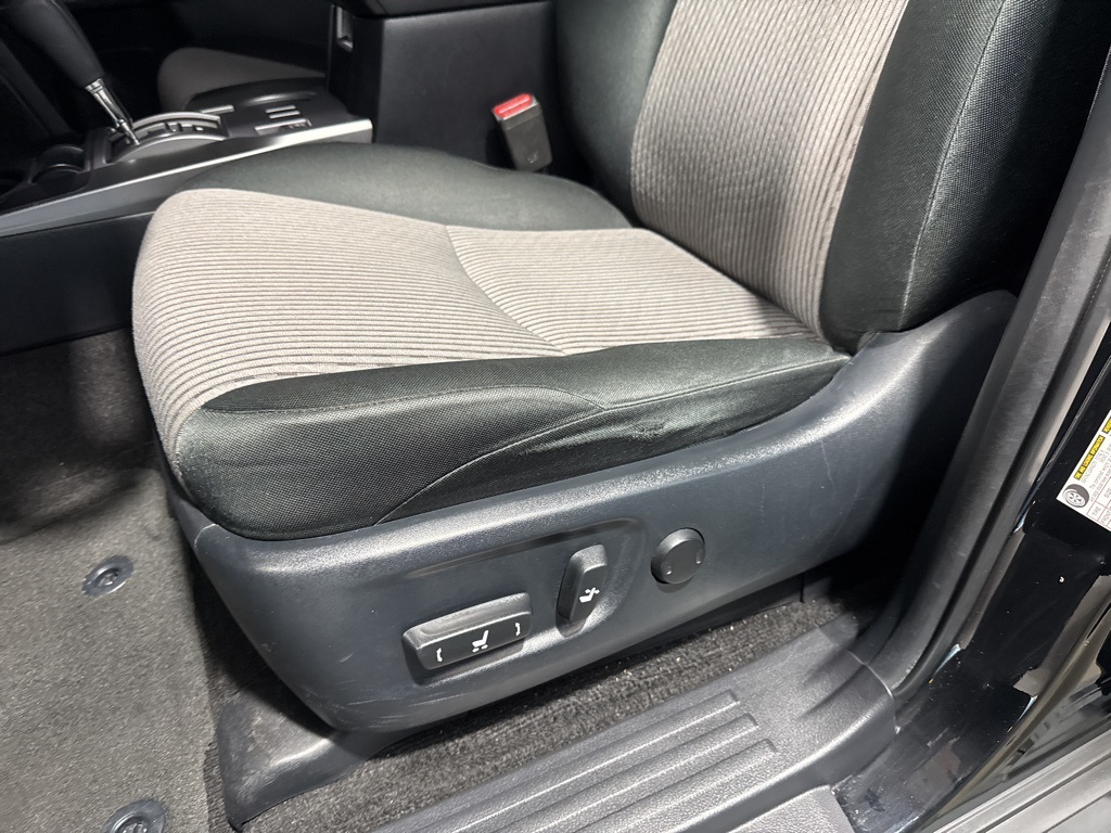 2020 Toyota 4Runner SR5 photo 29