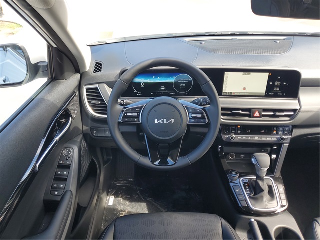 2026 Kia Seltos EX photo 22