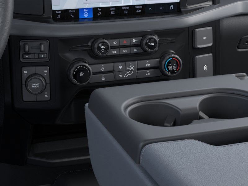 2025 Ford F-150 XL photo 3