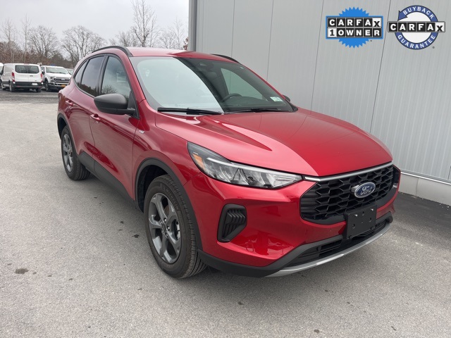 2025 Ford Escape ST-Line's photo