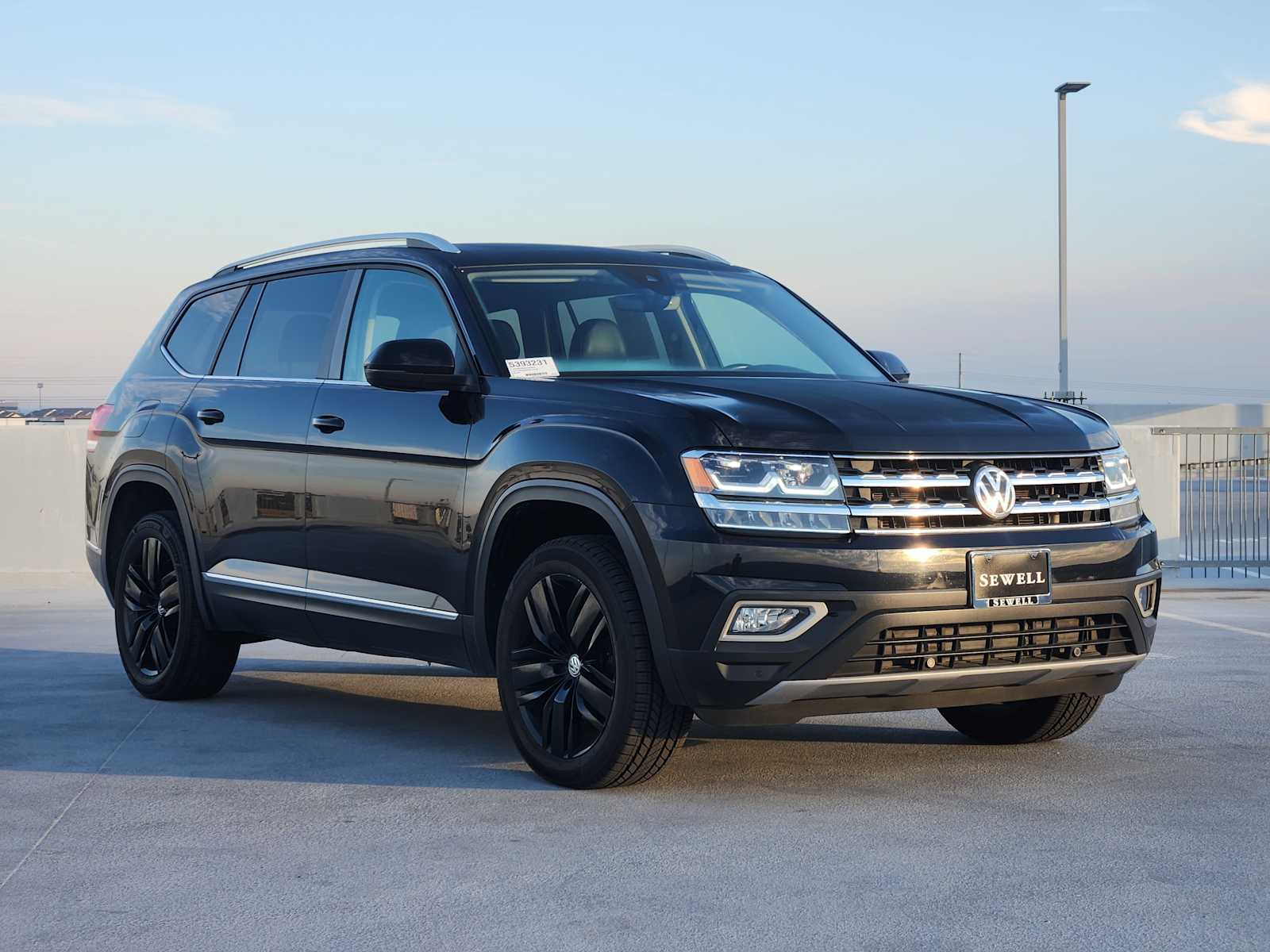 2019 Volkswagen Atlas V6 SEL photo 2