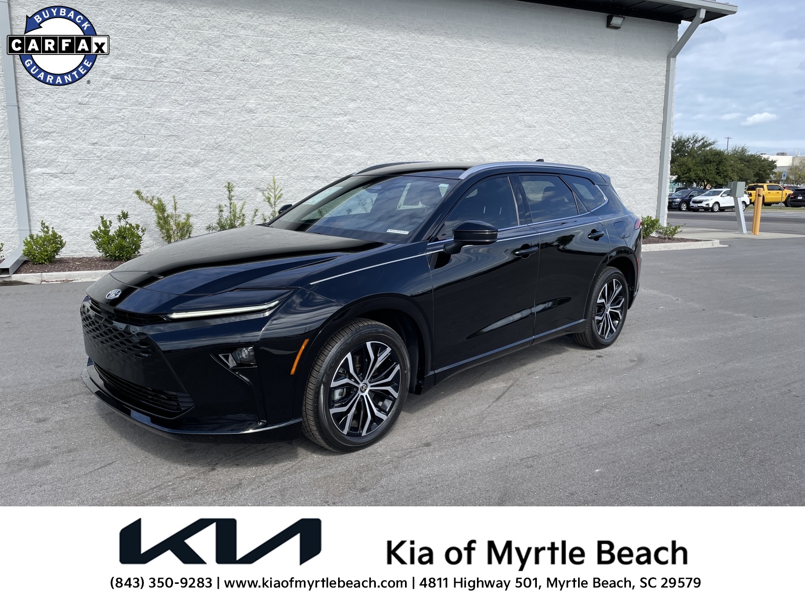 2025 Toyota Crown Signia XLE