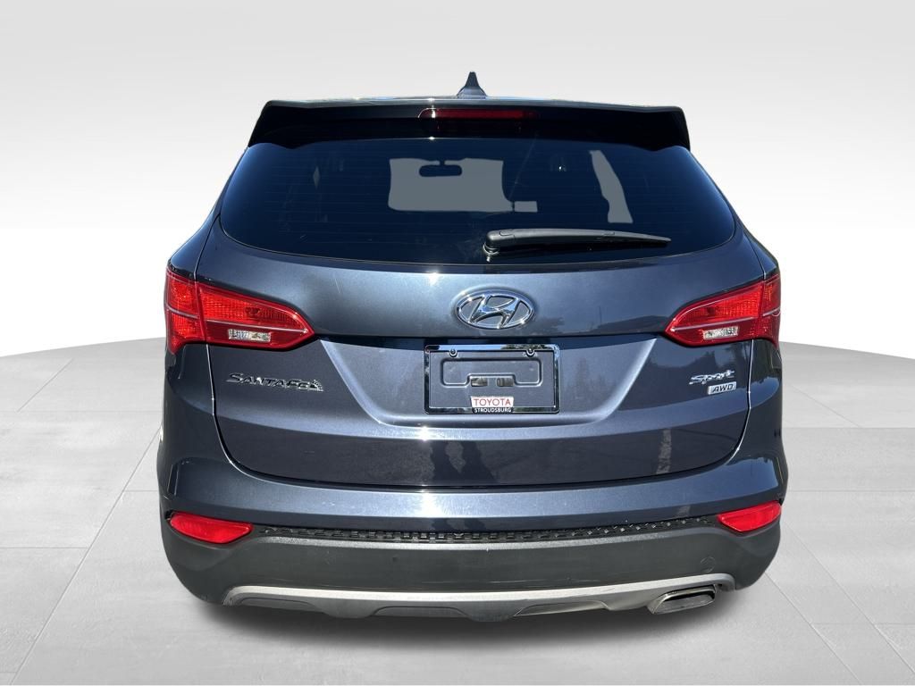 2016 Hyundai Santa Fe Sport Base photo 2
