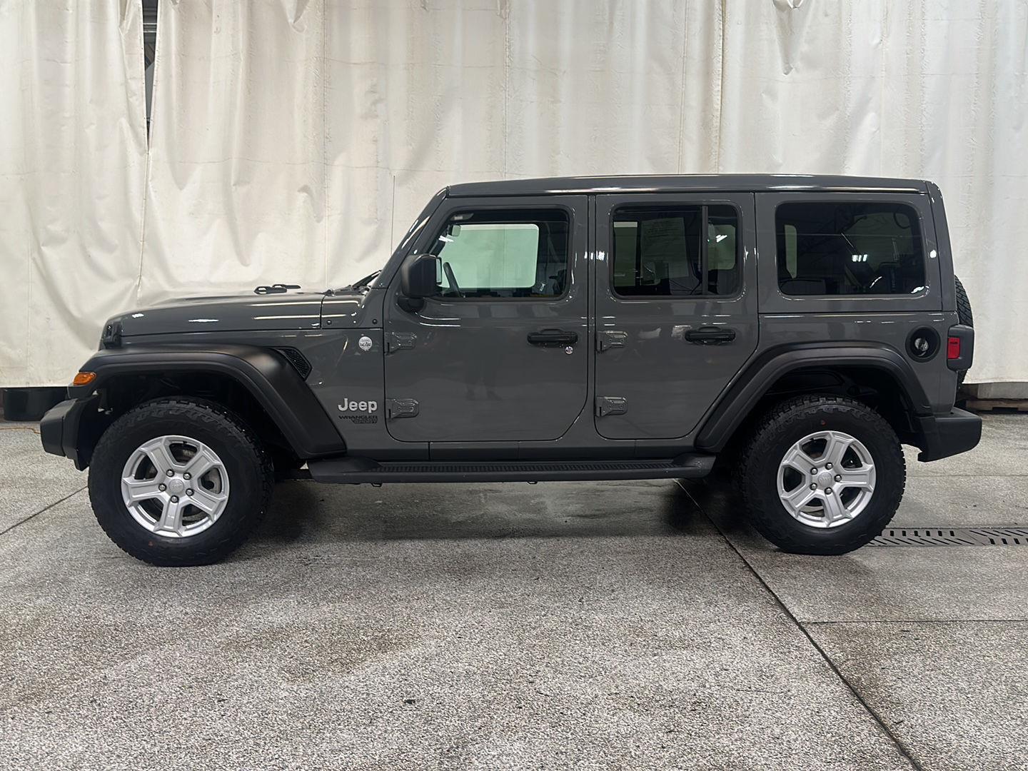 Used 2021 Jeep Wrangler Unlimited Sport S with VIN 1C4HJXDN4MW511180 for sale in Waconia, Minnesota