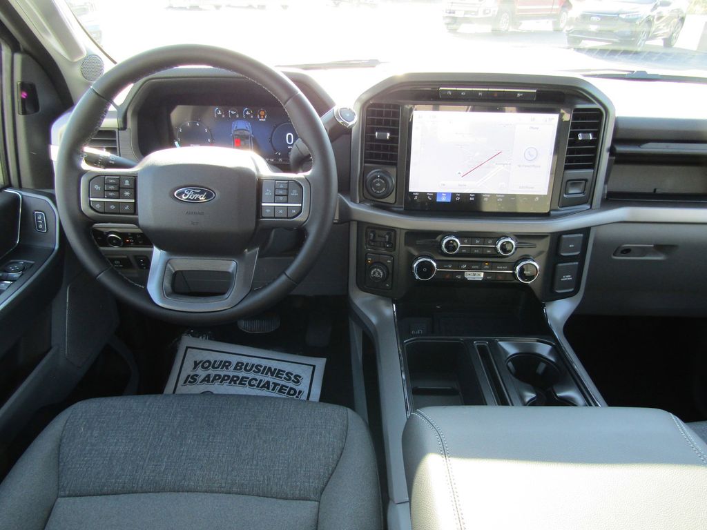 2024 Ford F-150 XLT photo 18