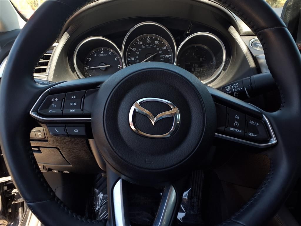 2017 Mazda Mazda6 Touring photo 10