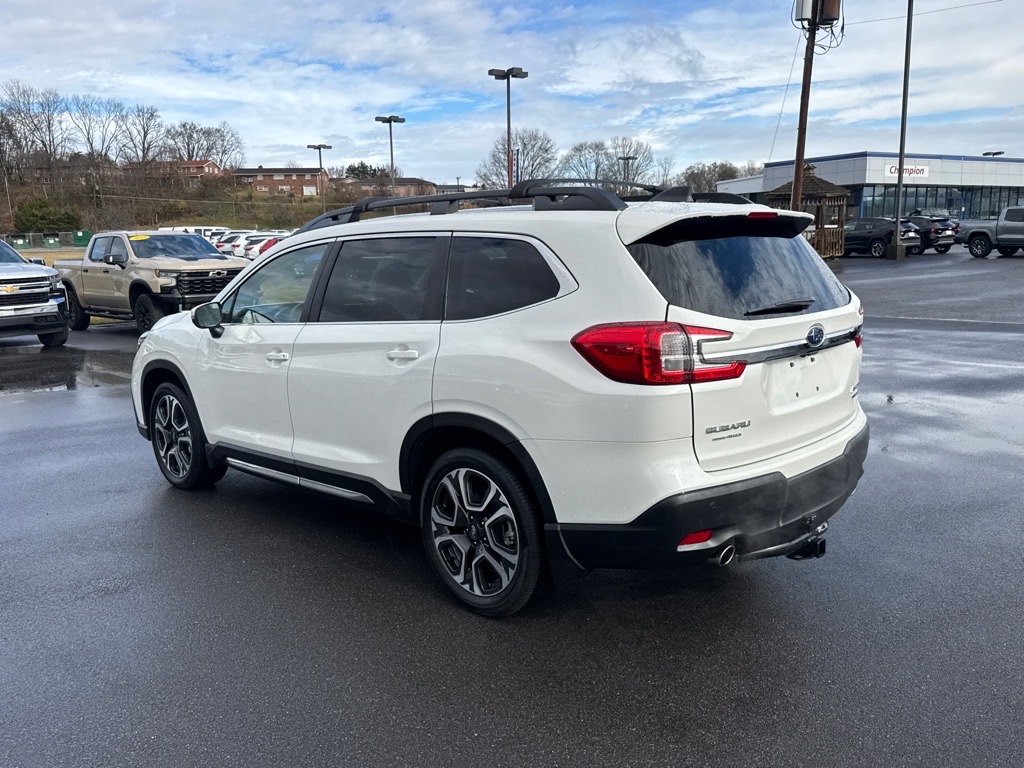 2023 Subaru Ascent Limited photo 2