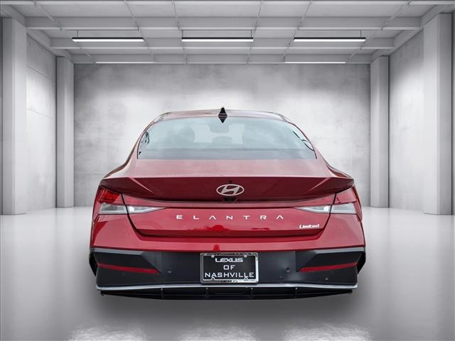 2024 Hyundai Elantra Limited photo 4