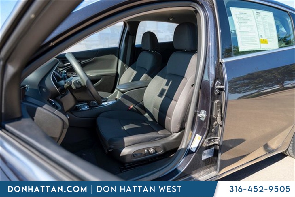 2023 Chevrolet Malibu 1LT photo 4