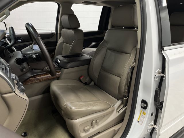 2016 Chevrolet Suburban LTZ photo 2