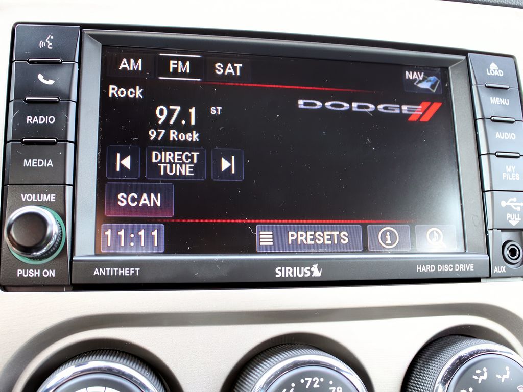 2013 Dodge Challenger SRT8 photo 18
