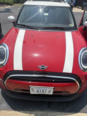 Pre-Owned 2023 MINI Cooper Signature 4D Hatchback in