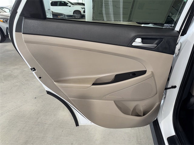 2021 Hyundai Tucson SE photo 13