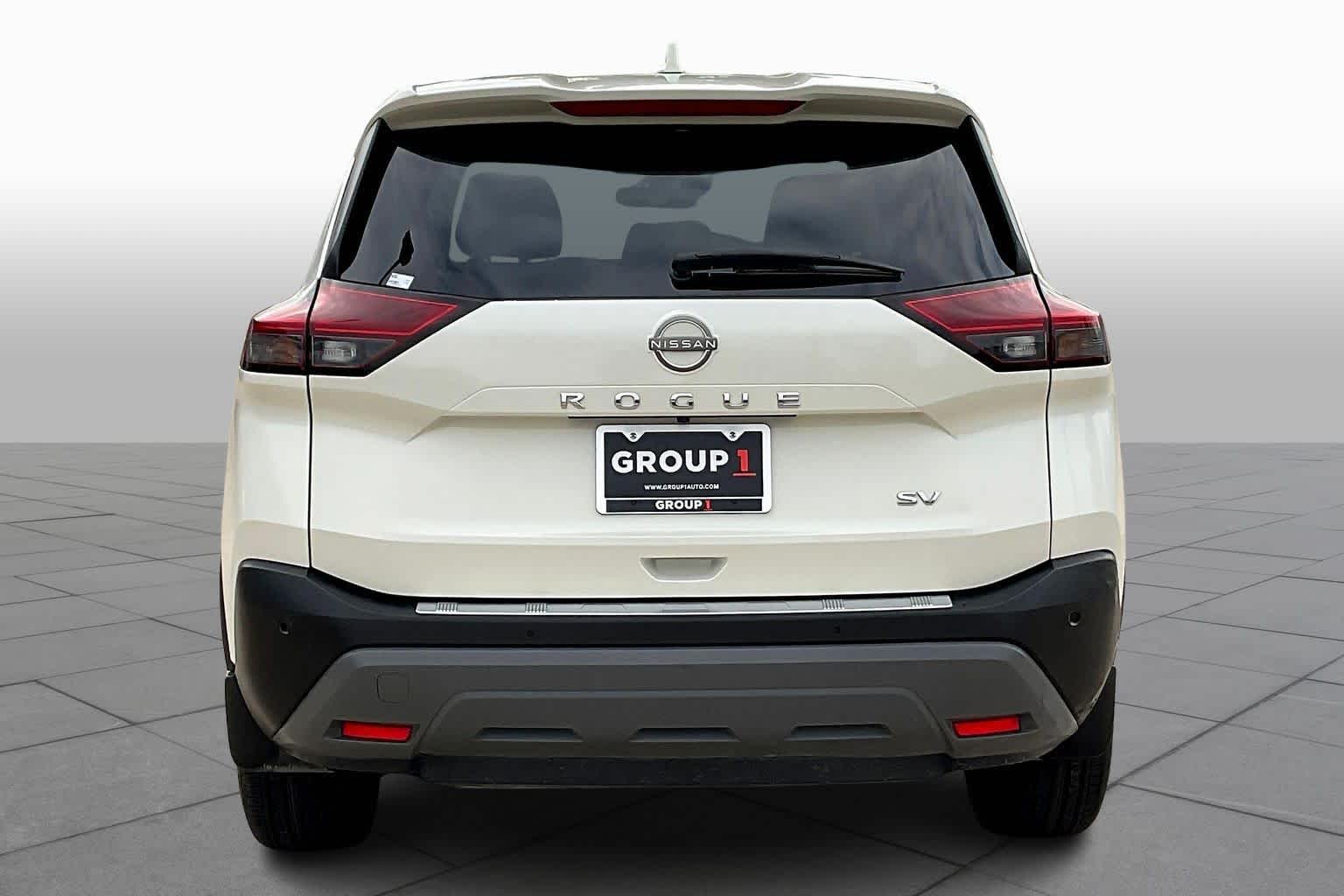 2023 Nissan Rogue SV photo 3
