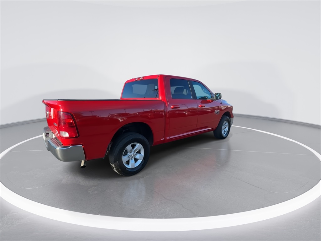 2021 Ram 1500 Classic SLT photo 4