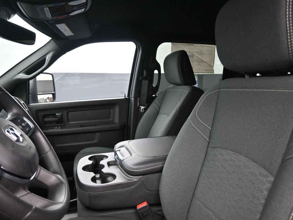 2025 Ram 2500 Tradesman photo 30