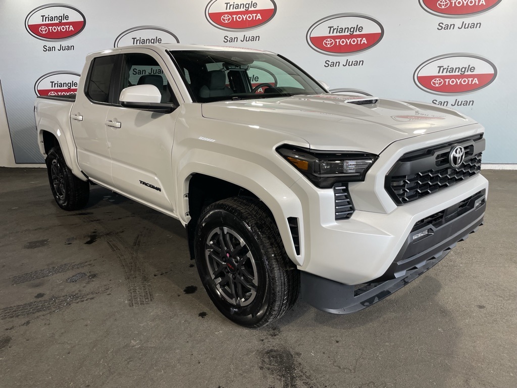2025 Toyota Tacoma photo 2