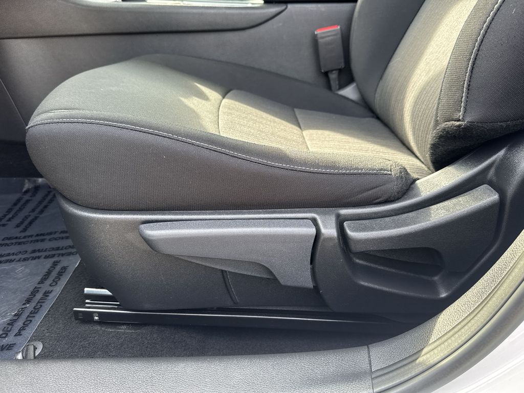 2024 Nissan Sentra SV photo 14